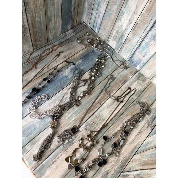 10 necklaces - Picture 1 of 7